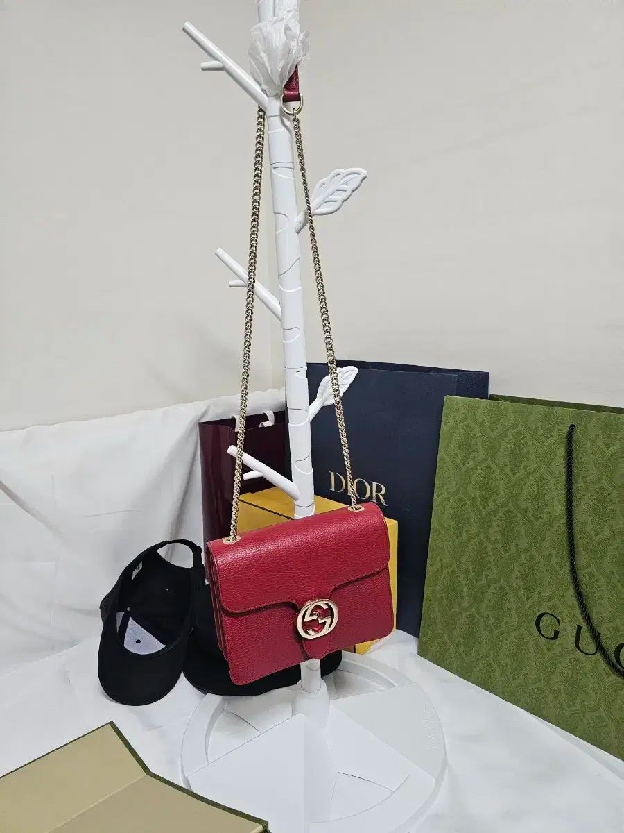 GUCCI グッチ インターロッキングチェーンバッグ クロスバッグ グッチクロスボディバッグ グッチショルダーバッグ販売