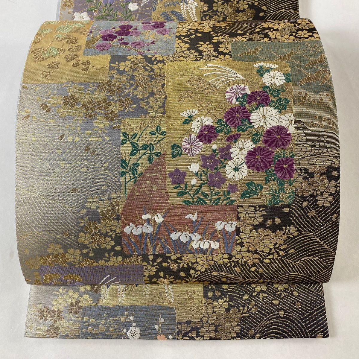 袋帯 美品 逸品 じゅらく 落款 じゅらく帝王紫 色紙 草花 金糸 箔 黒灰 