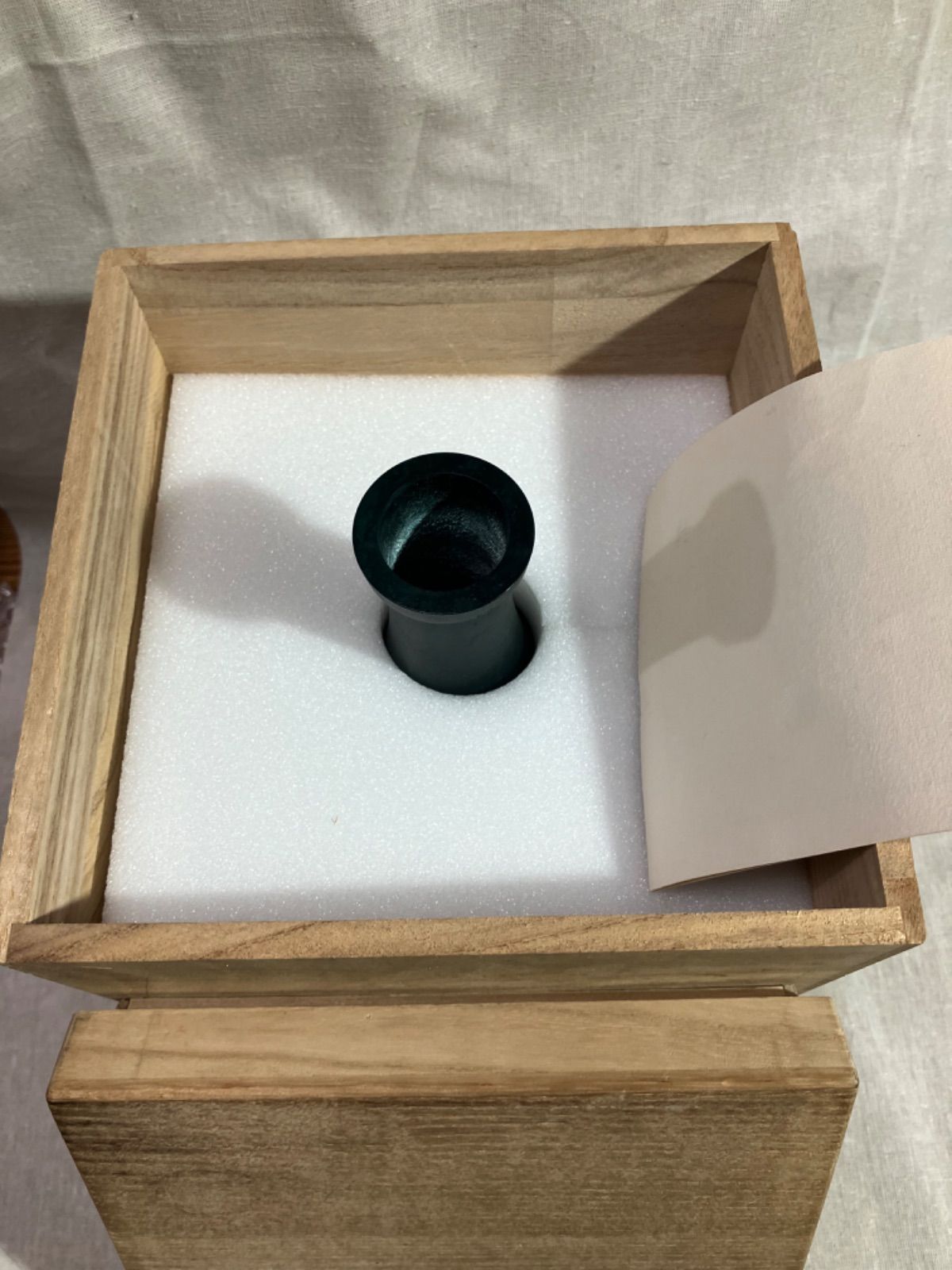 骨董品 華道道具　花入　銀製　長壺　芳秀　彫　共箱　S68SH 骨董品 華道道具 花入 銀製 長壺 芳秀 彫 共箱 S68SH 骨董