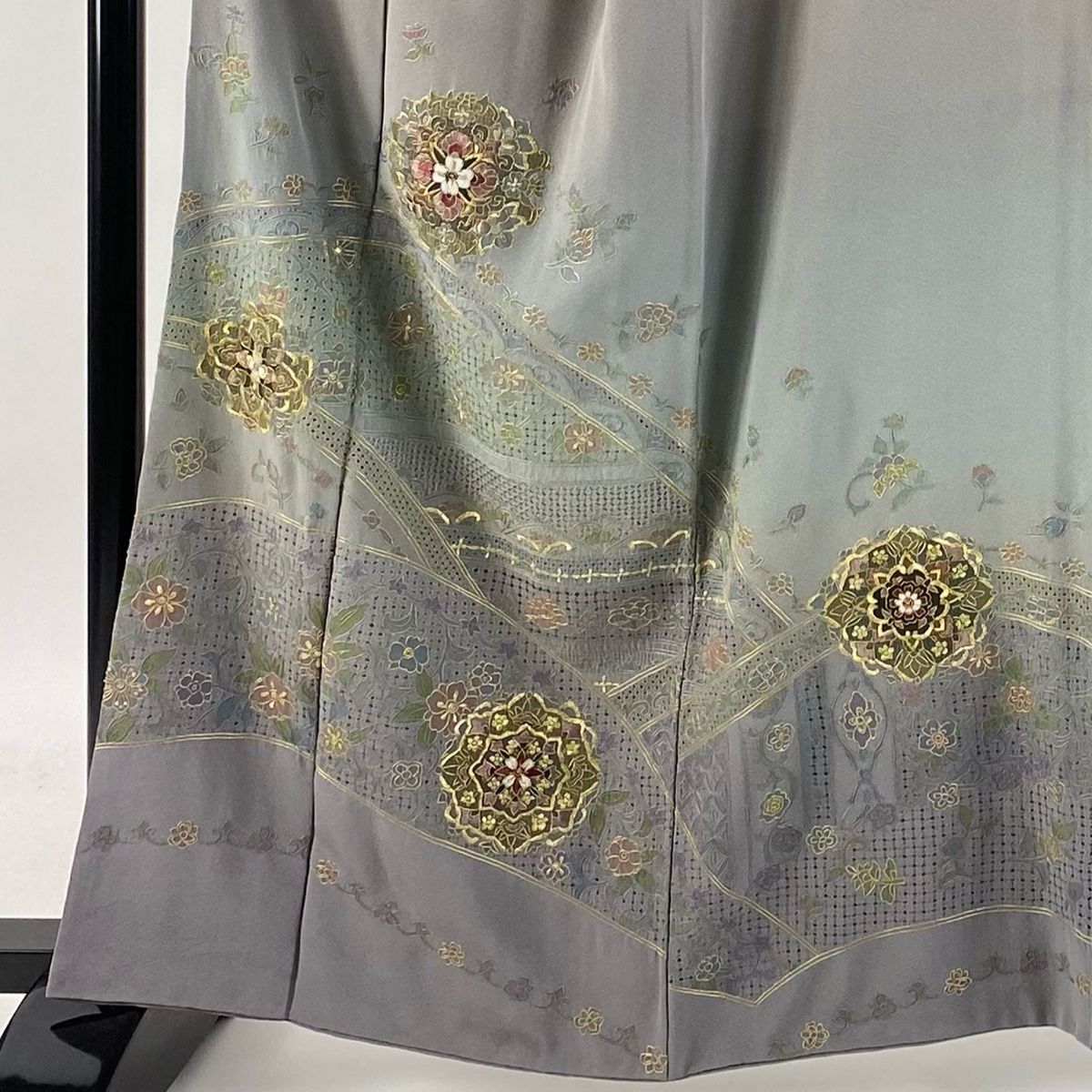 訪問着 身丈160cm 裄丈67.5cm L 袷 華文 波 刺繍 金糸 灰紫 正絹 名品