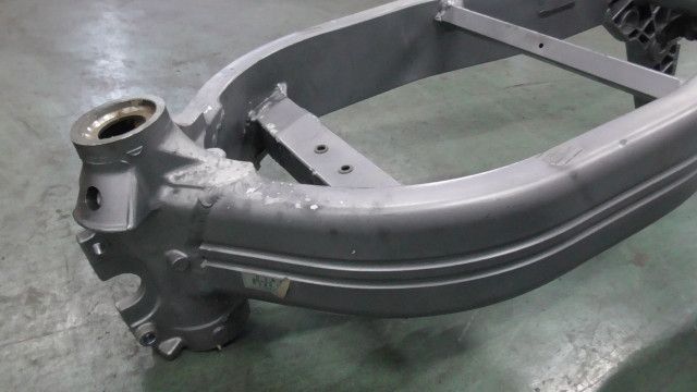 ZZR２５０書類付きフレーム   EX250H-068XXX ZZR250 EX250H-027xxx の フレーム 書類付:#1673918383 - メルカリ