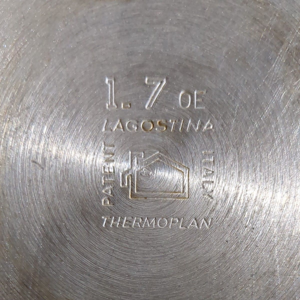 7リットル イタリア製