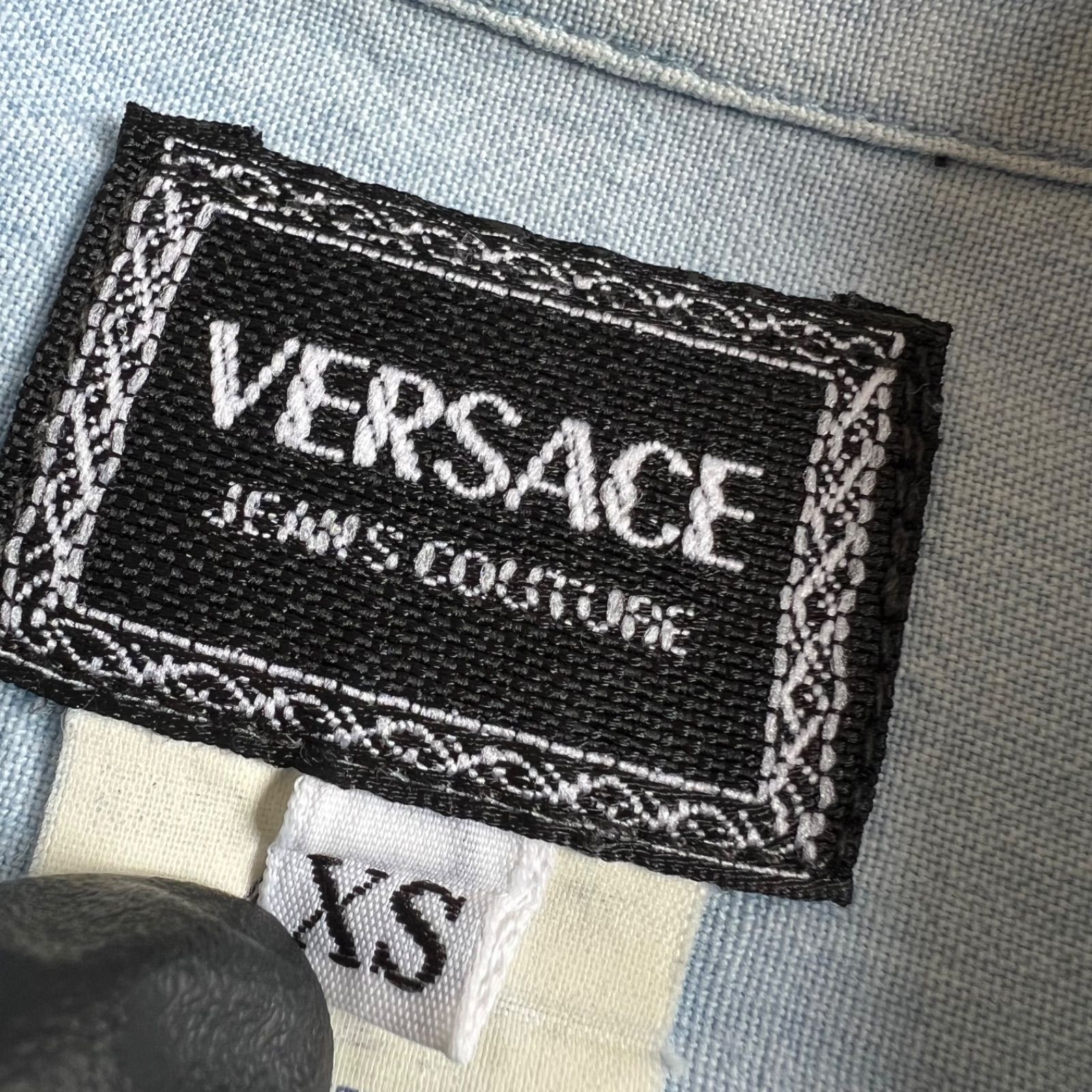 イタリア製 金ボタン