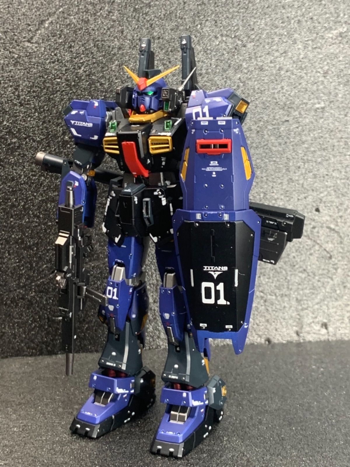 RGガンダムMK-IIティターンズ仕様 組み立て済み ガンプラ