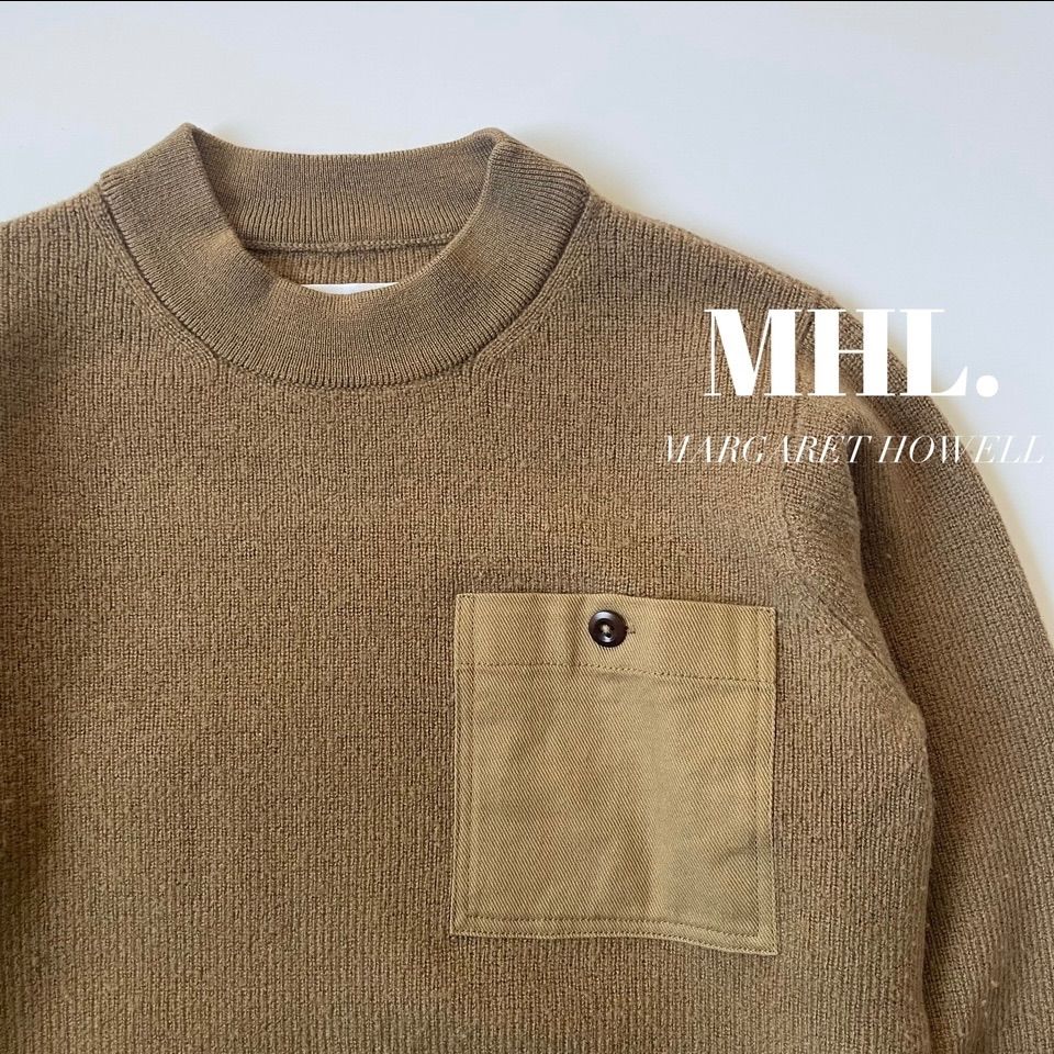 MHL. / ウールリブ胸ポケット付きクルーネックニット