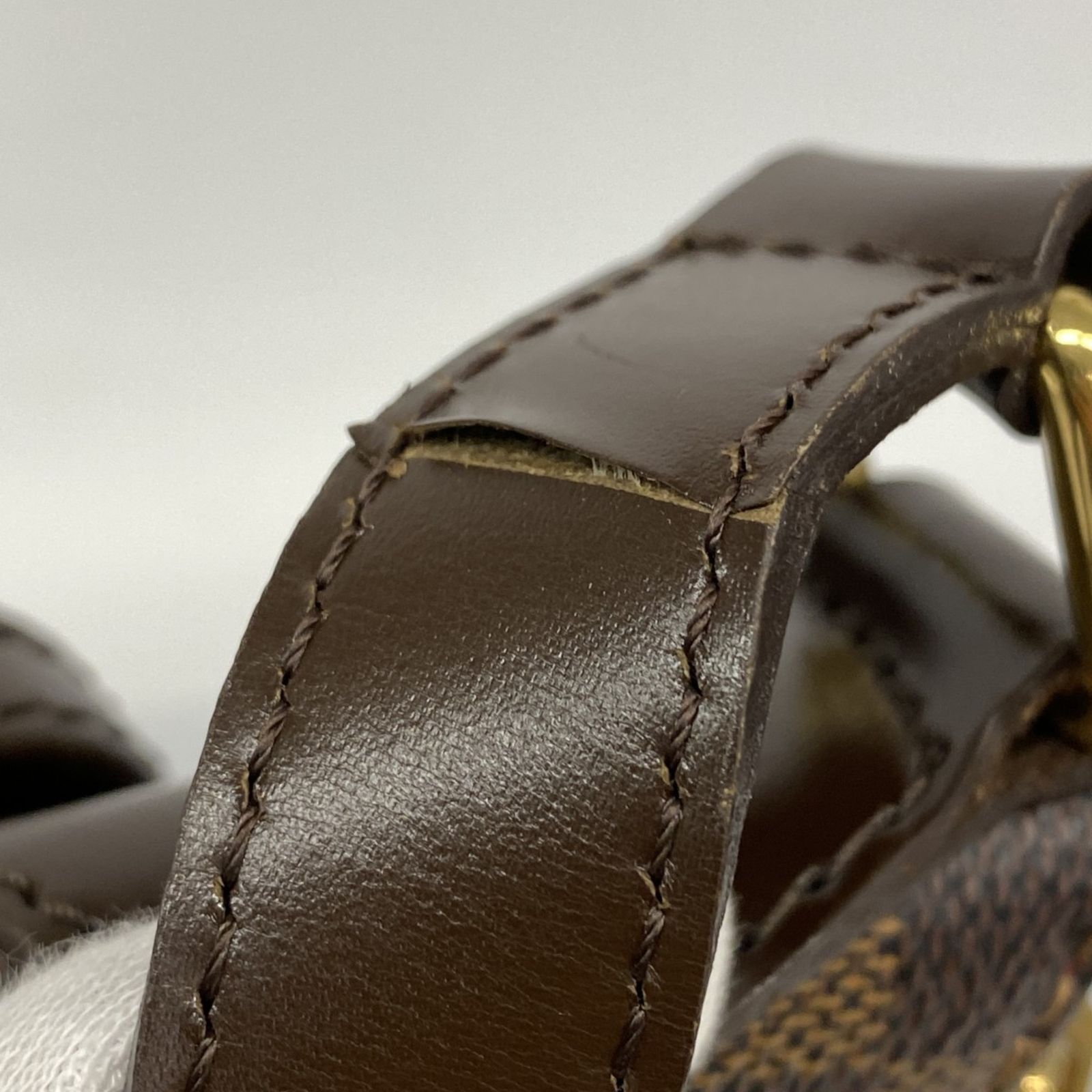 エベヌレディース