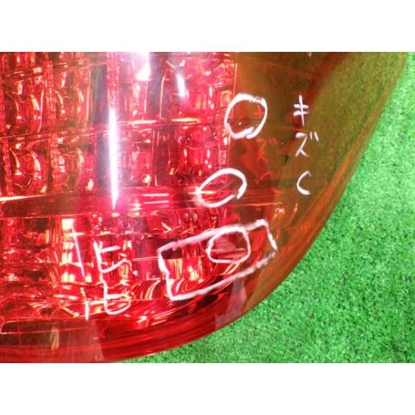 アルファード ANH20W 右テールランプ・テールライト 240X 8人 コイト
