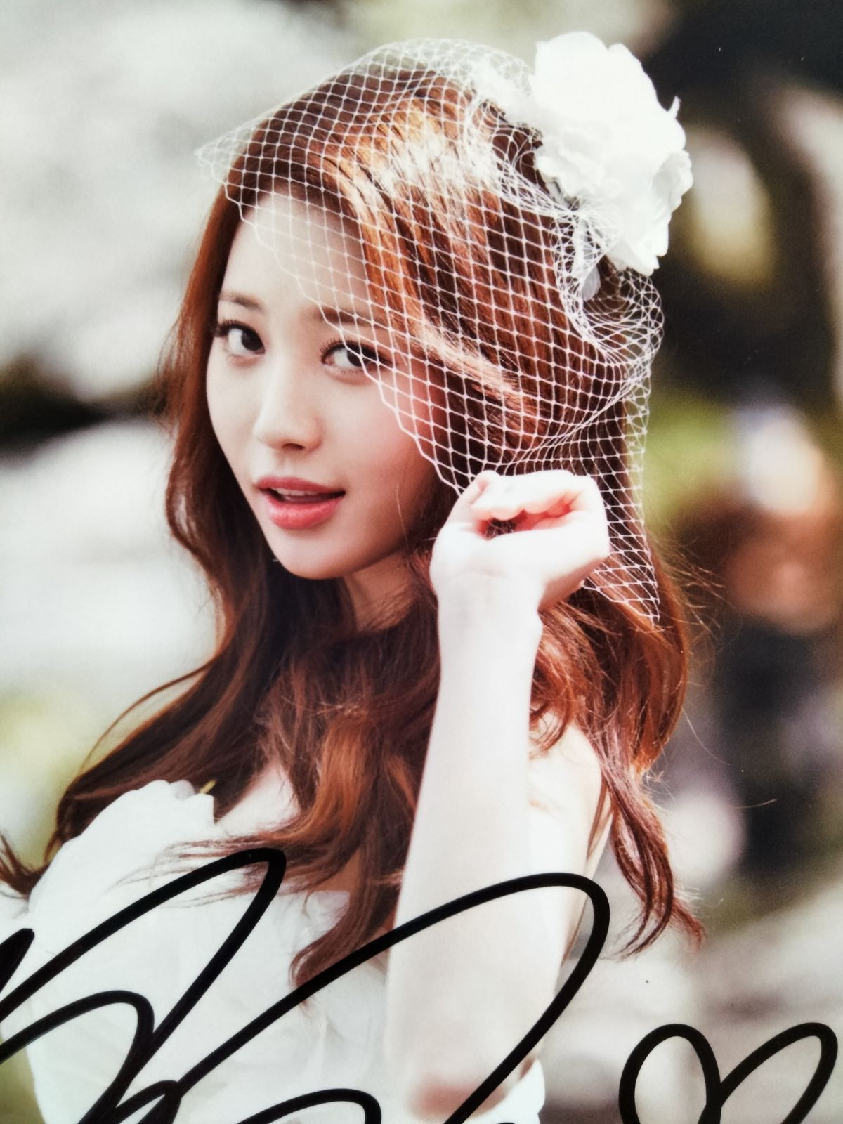 ユラ直筆サイン入り2Lサイズ写真…Yura…ガールズディ ユラ直筆サイン入り2Lサイズ写真…Yura…ガールズディ - メルカリ