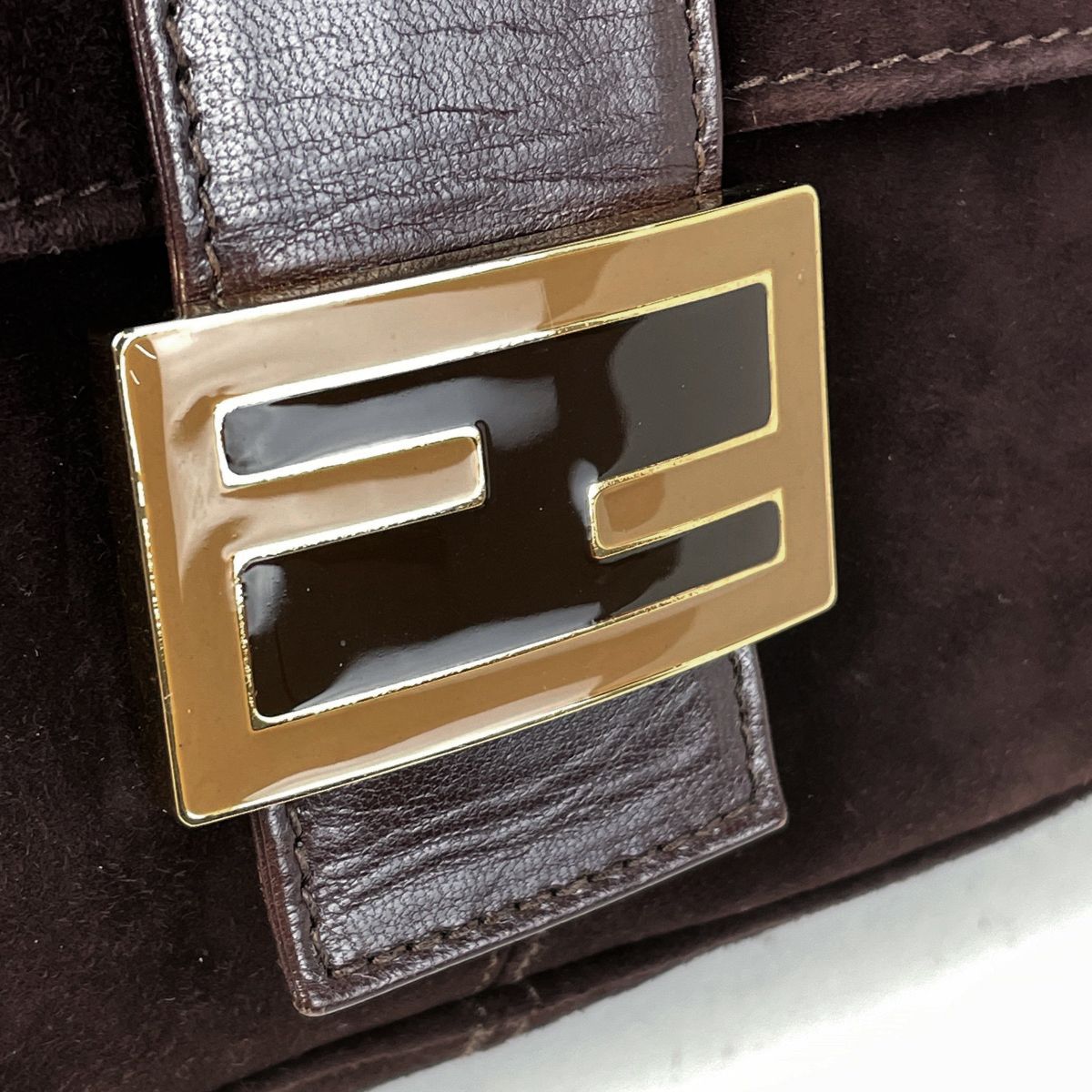 フェンディ FENDI ロゴ ショルダーバッグ 肩掛け ワンショルダー