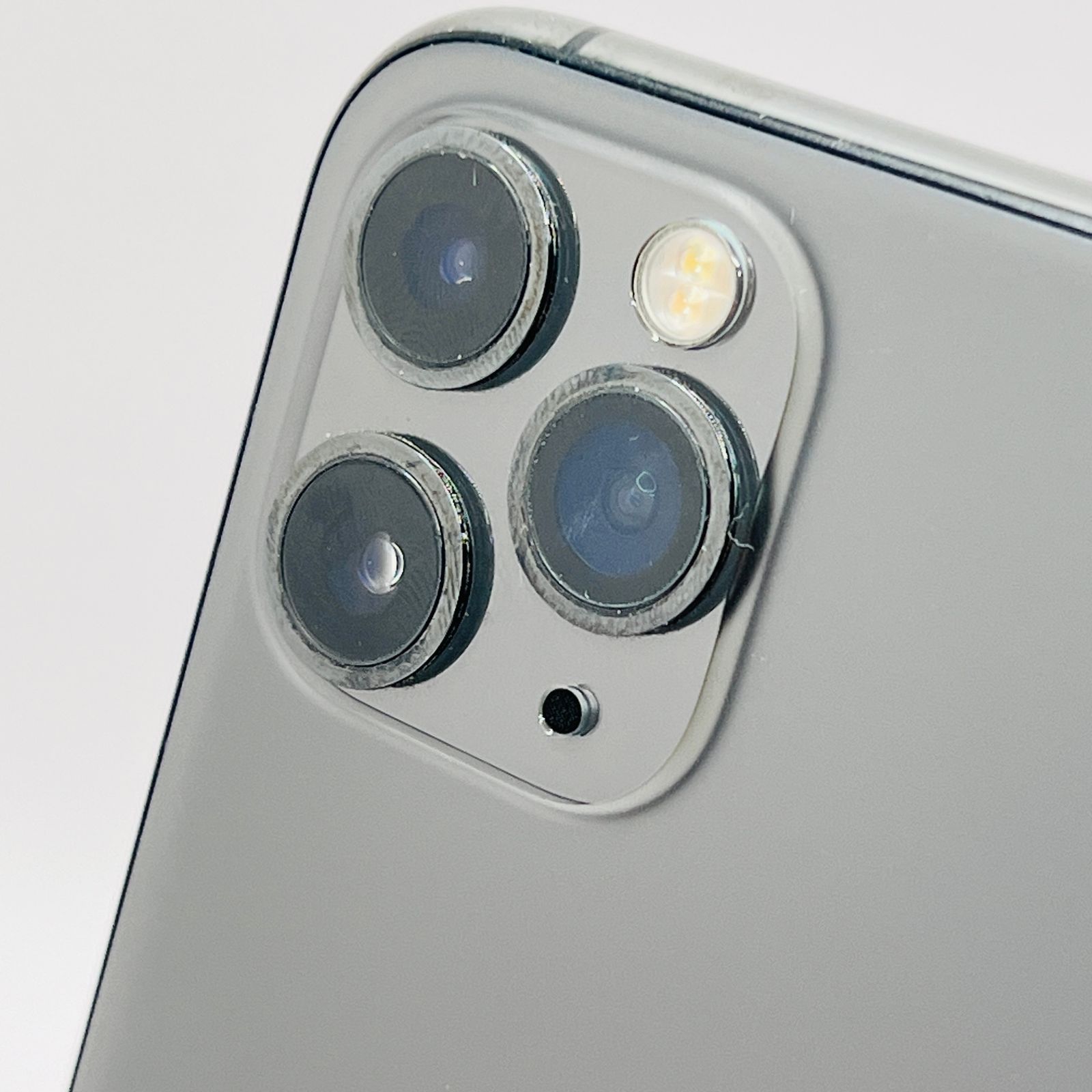 iPhone11 au 256GB 新品未使用 スペースグレー Apple iPhone 11 Pro 256GB au [スペースグレイ] 価格比較