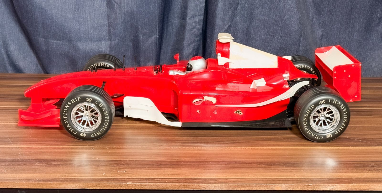 大型サイズ F1ラジコンカー 本体のみ ディスプレイにも最適！ 大型サイズ F1ラジコンカー 本体のみ ディスプレイにも最適