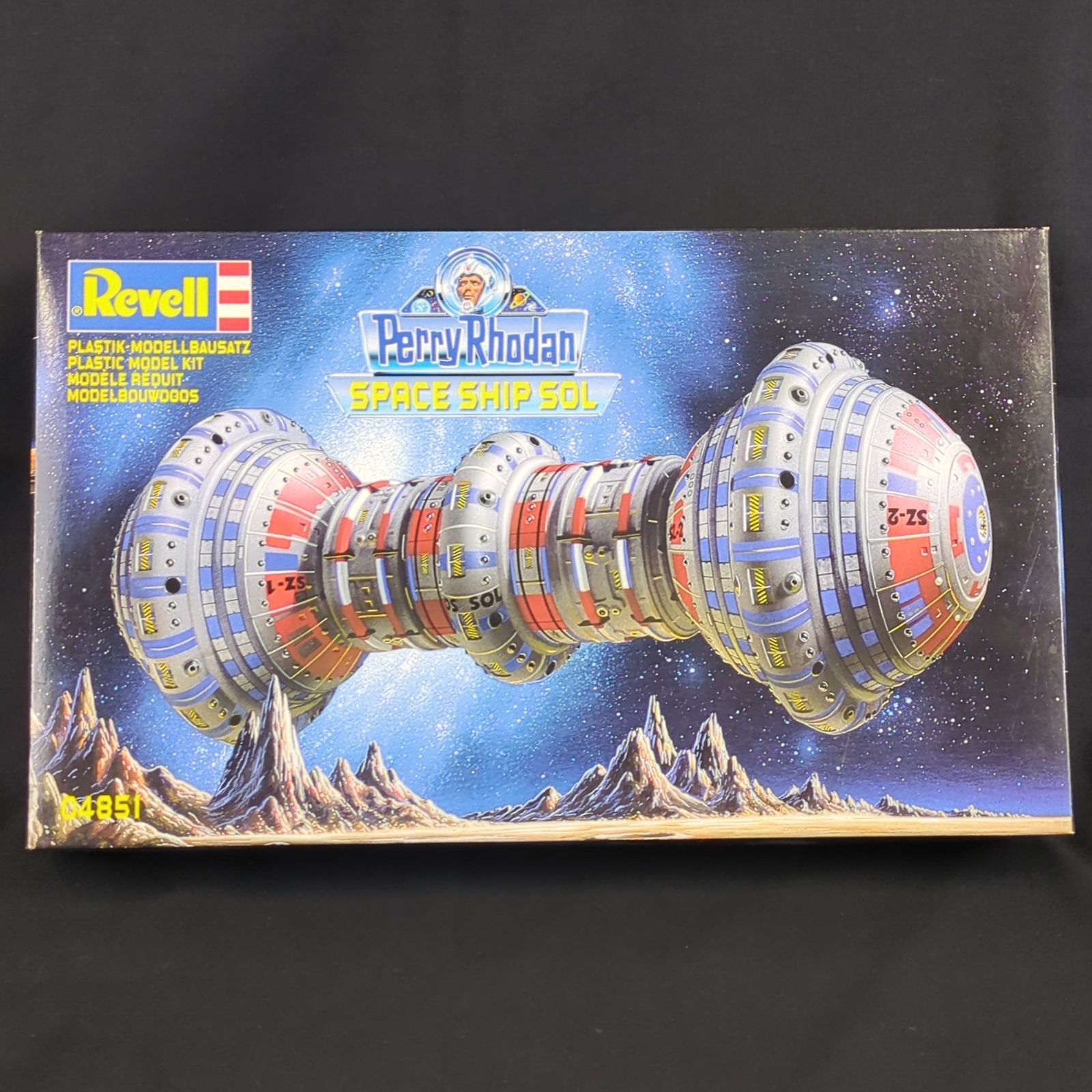 輸入キット 未開封品 レベル 04851 ペリー ローダン スペースシップ ソル Revell Perry Rhodan Space Ship SOL