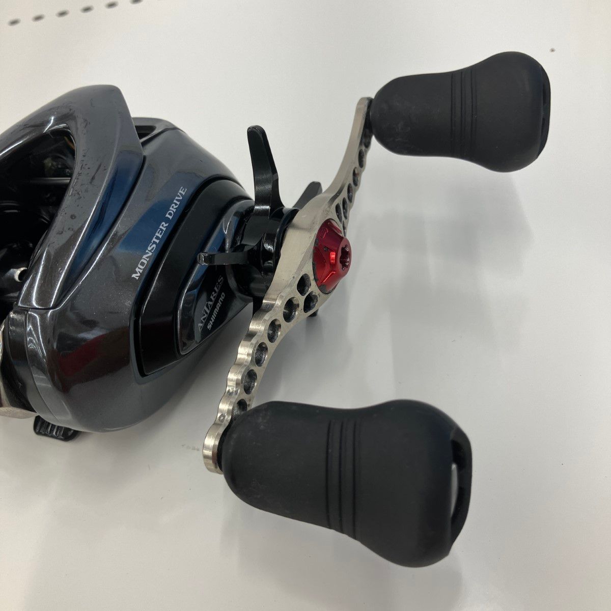 釣り用品 リール ベイトリール SHIMANO 03874 キズ有 村田基サイン入り