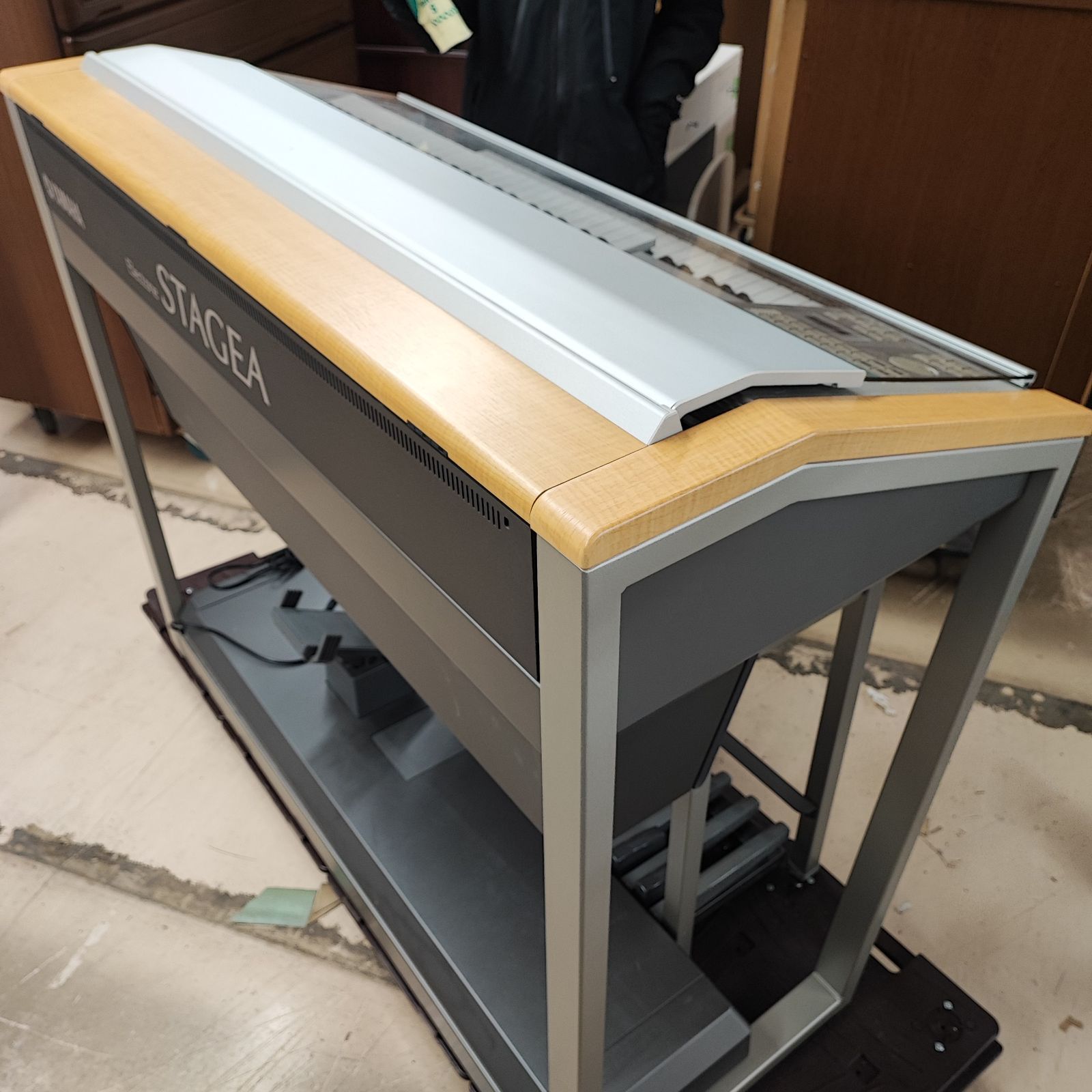 ステージア ELS-01U