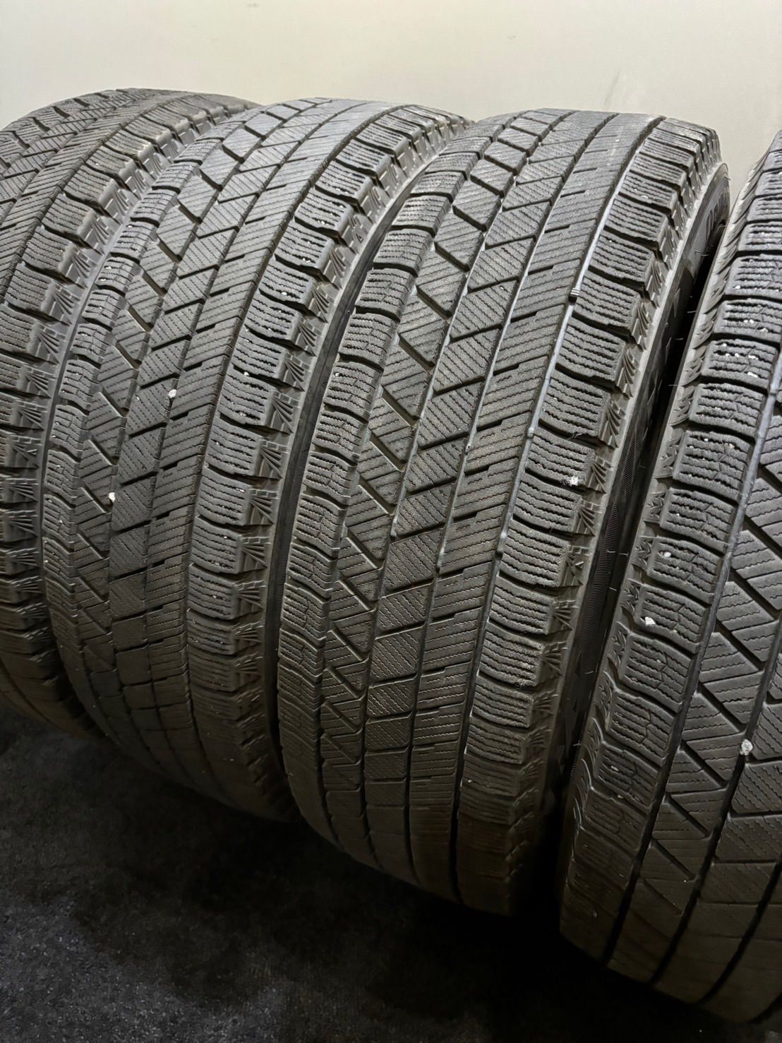 フィアット 500 312系用 スタッドレス ブリヂストン ブリザック VRX3 175/65R14 82Q みずみずし チームスパルコ ヴァローザ