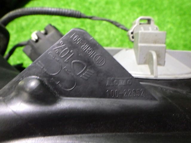 ストリーム ヘッドライト 左右 HID RN6/7 前期 100-22652 C