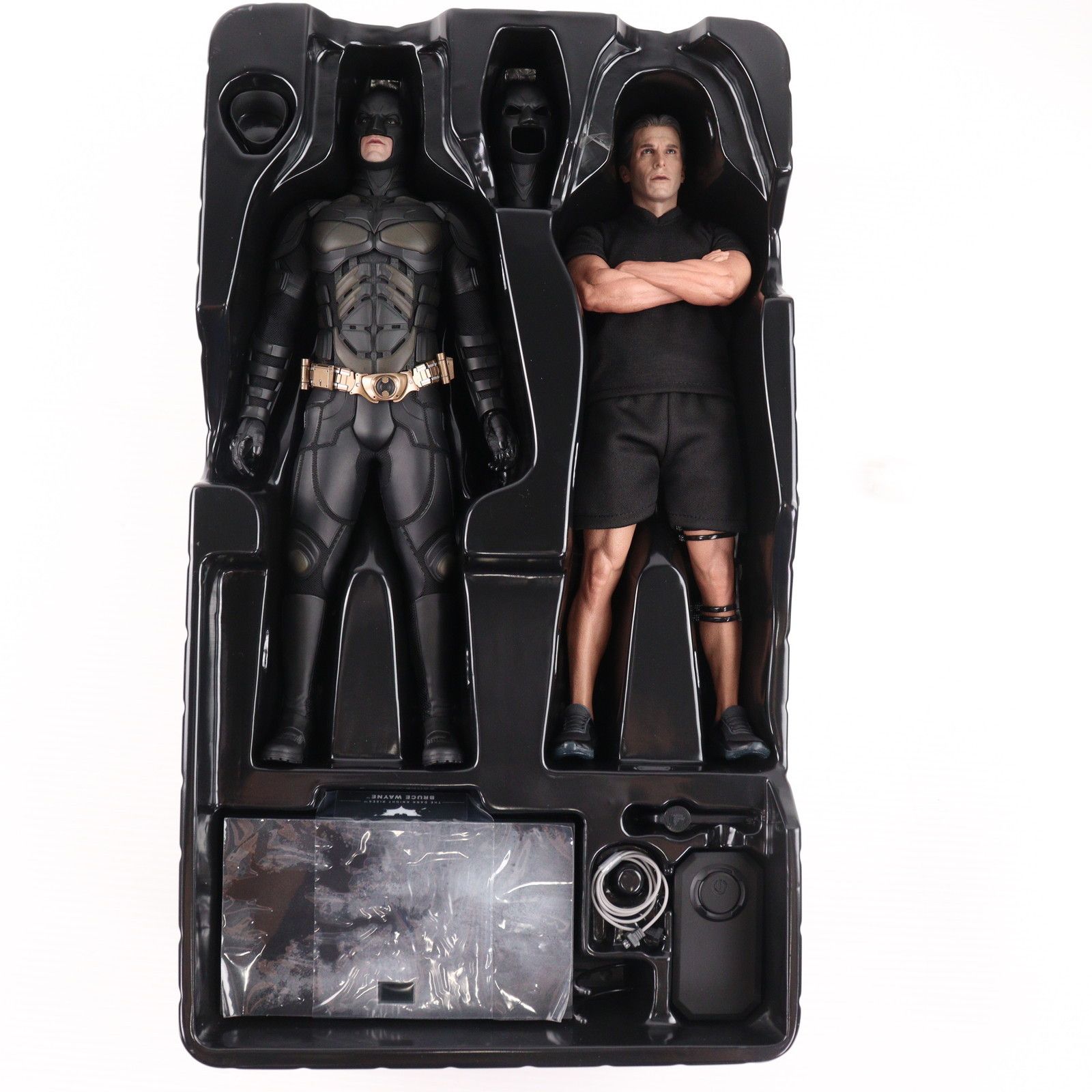 ダークナイト』アップデート版ブルース・ウェインが1/6スケールで