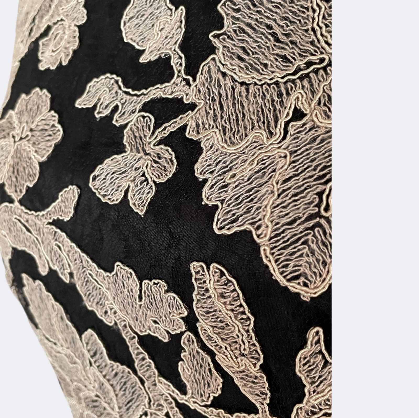 新品◇TADASHI SHOJI タダシショージ 上品お花刺繍レースブラック 
