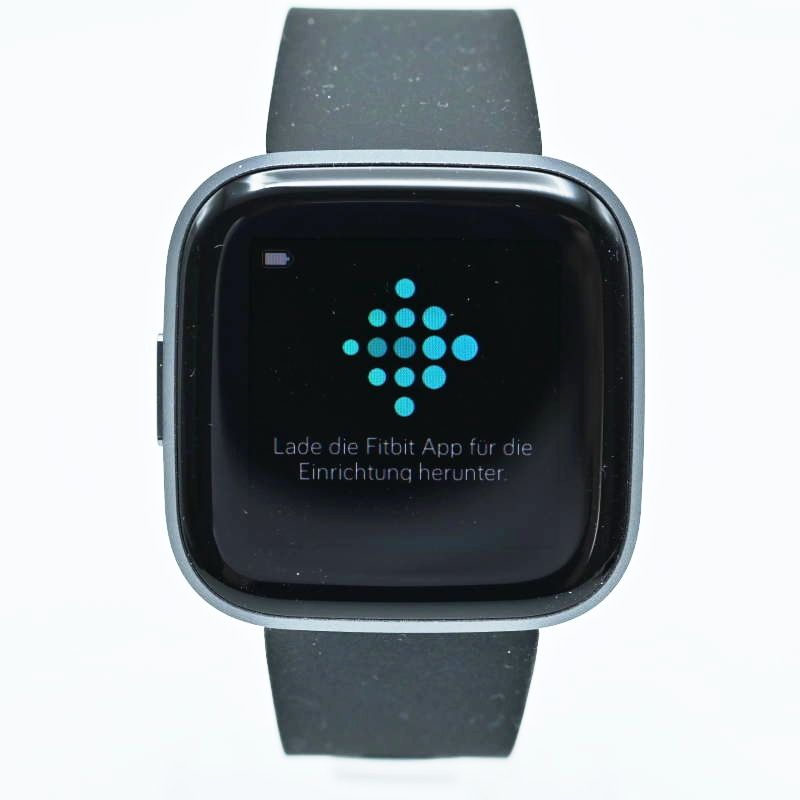 T05-t015 美品/動作確認済 Fitbit Versa 2 スマートウォッチ ブラック/カーボン S/Lサイズベルト・充電器付き T05-t015 美品/動作確認済 Fitbit Versa 2 スマートウォッチ