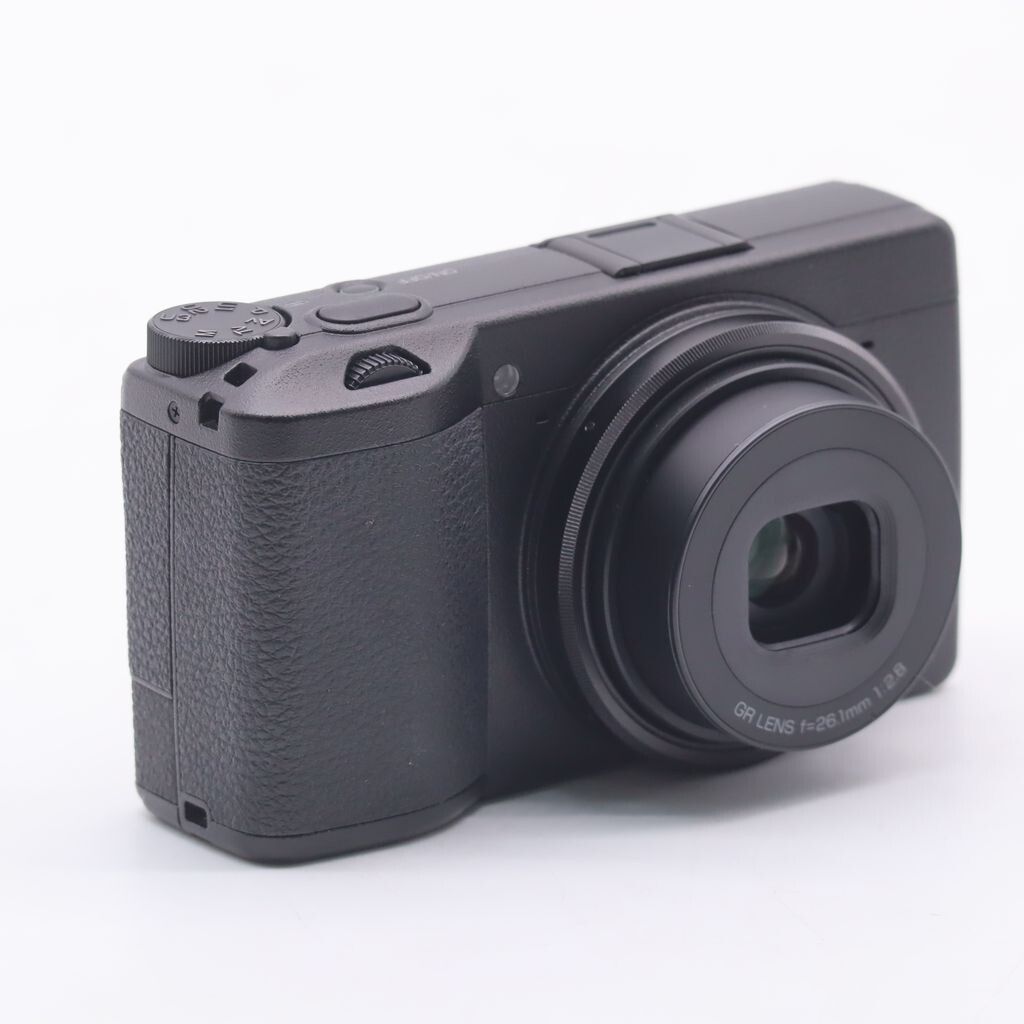 RICOH GR IIIx デジタルカメラ ショット数551枚！ - メルカリ 