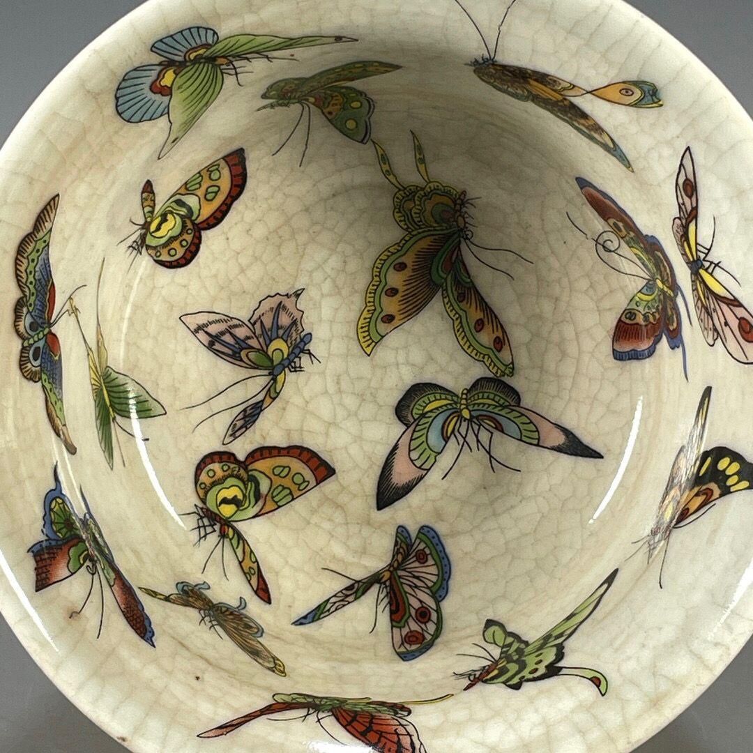 大清光緒年パステル蝶紋盤 景徳鎮 陶磁器 装飾品 工芸品 美術品 置物 清光緒パステル蝶紋湯飲み 景徳鎮 陶磁器 装飾品 工芸品 美術品