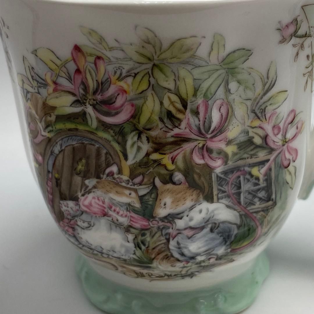 ロイヤルドルトン ブランベリーヘッジ マグカップ ペア 東な6-0602