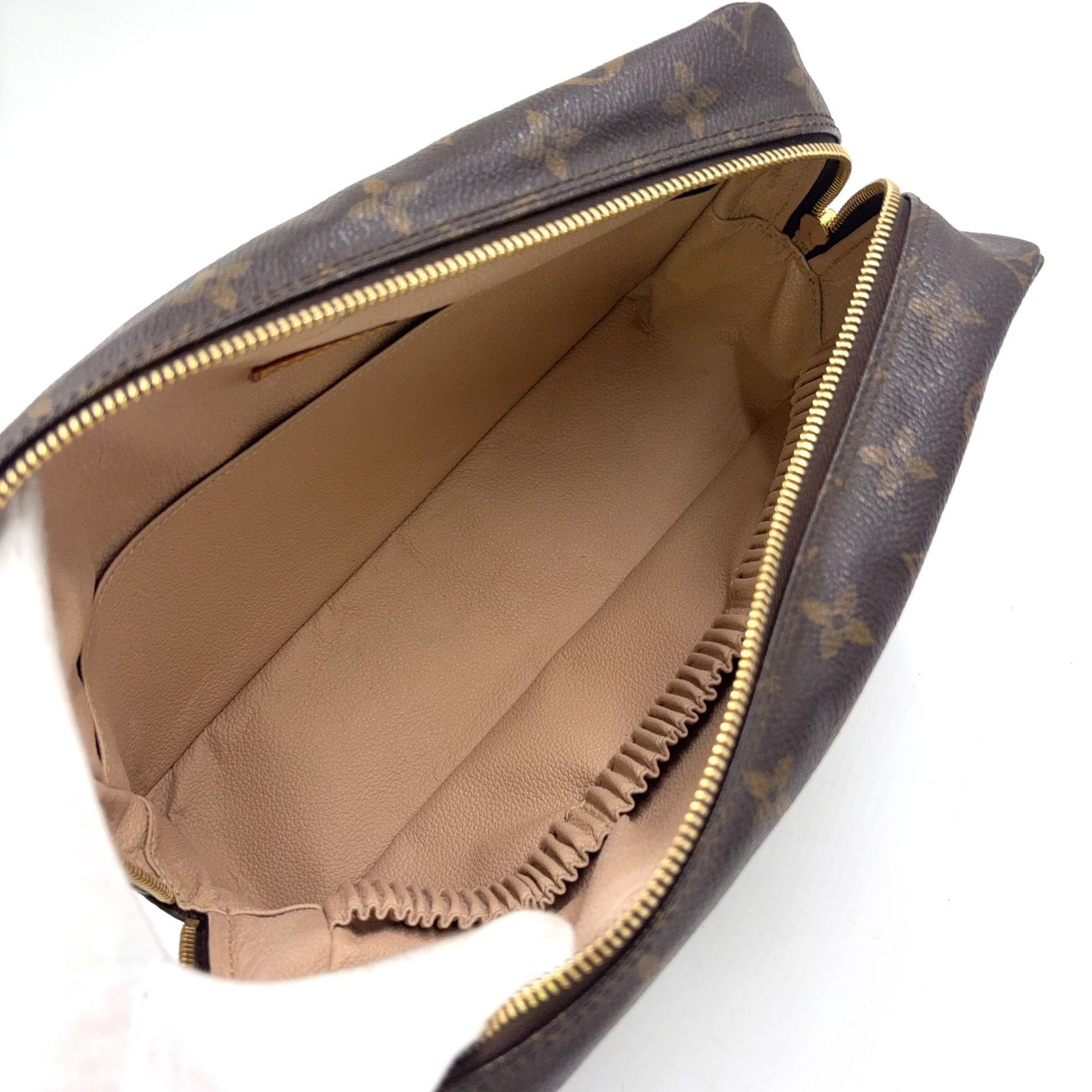 美品 ルイヴィトン トルス トワレット 28 ブラウン LOUIS VUITTON ルイヴィトン モノグラム トゥルース トワレット