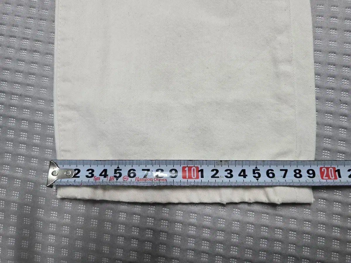 ボタンフライ パンツ