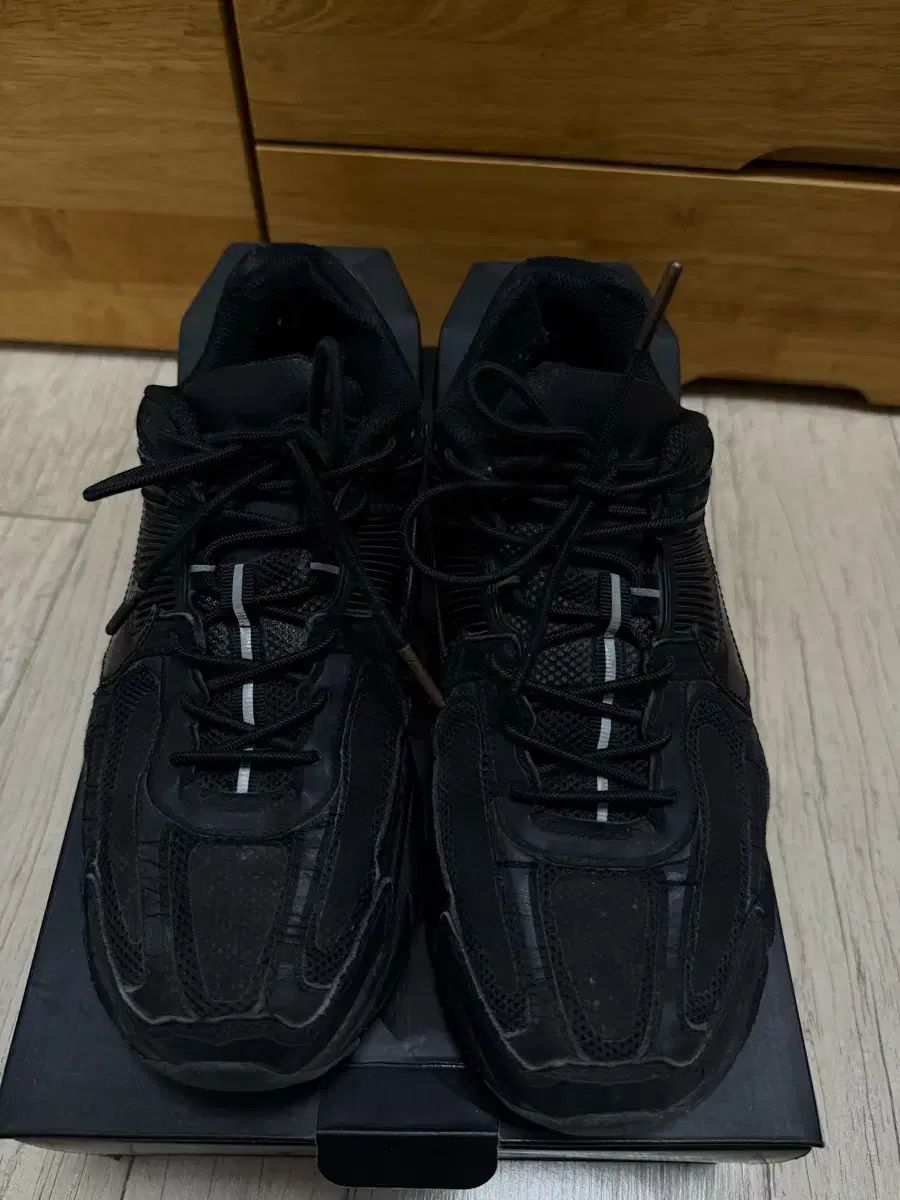 ナイキ ズーム ボメロ ア コールド ウォール 265