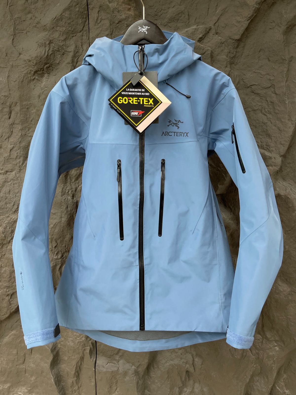 Arcteryx Alpha SV7 シリーズ アウトドア 登山 通気性のある防風防水ジャケット