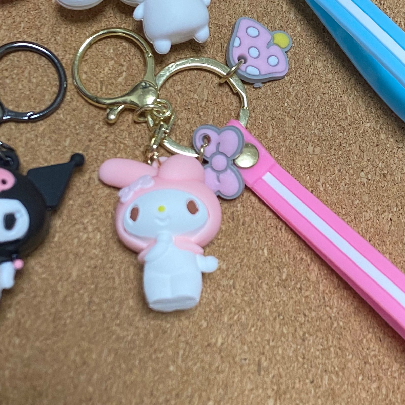 日本限定 サンリオ 着物 キティ マイメロ クロミ シナモロール キーホルダー キーホルダー ♡ サンリオ ハローキティ シナモロール クロミ