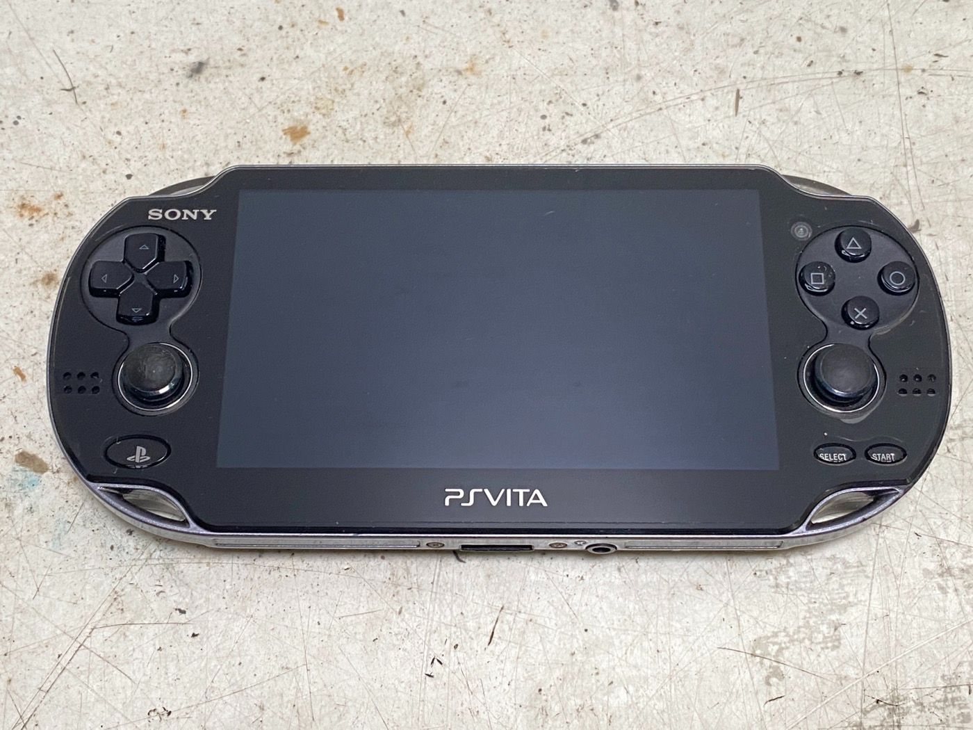 PlayStation Vita (プレイステーション ヴィータ) 3G/Wi-Fiモデル クリスタル・ブラック 限定版 (PCH-1100AB01)  - メルカリ