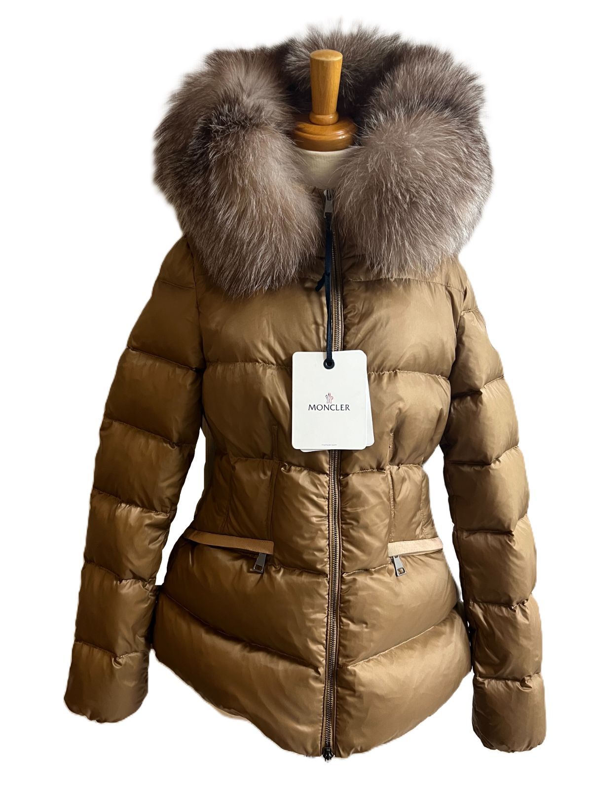☆新品未使用タグ付き・本物保証☆ MONCLER BOED ボエ フォックス