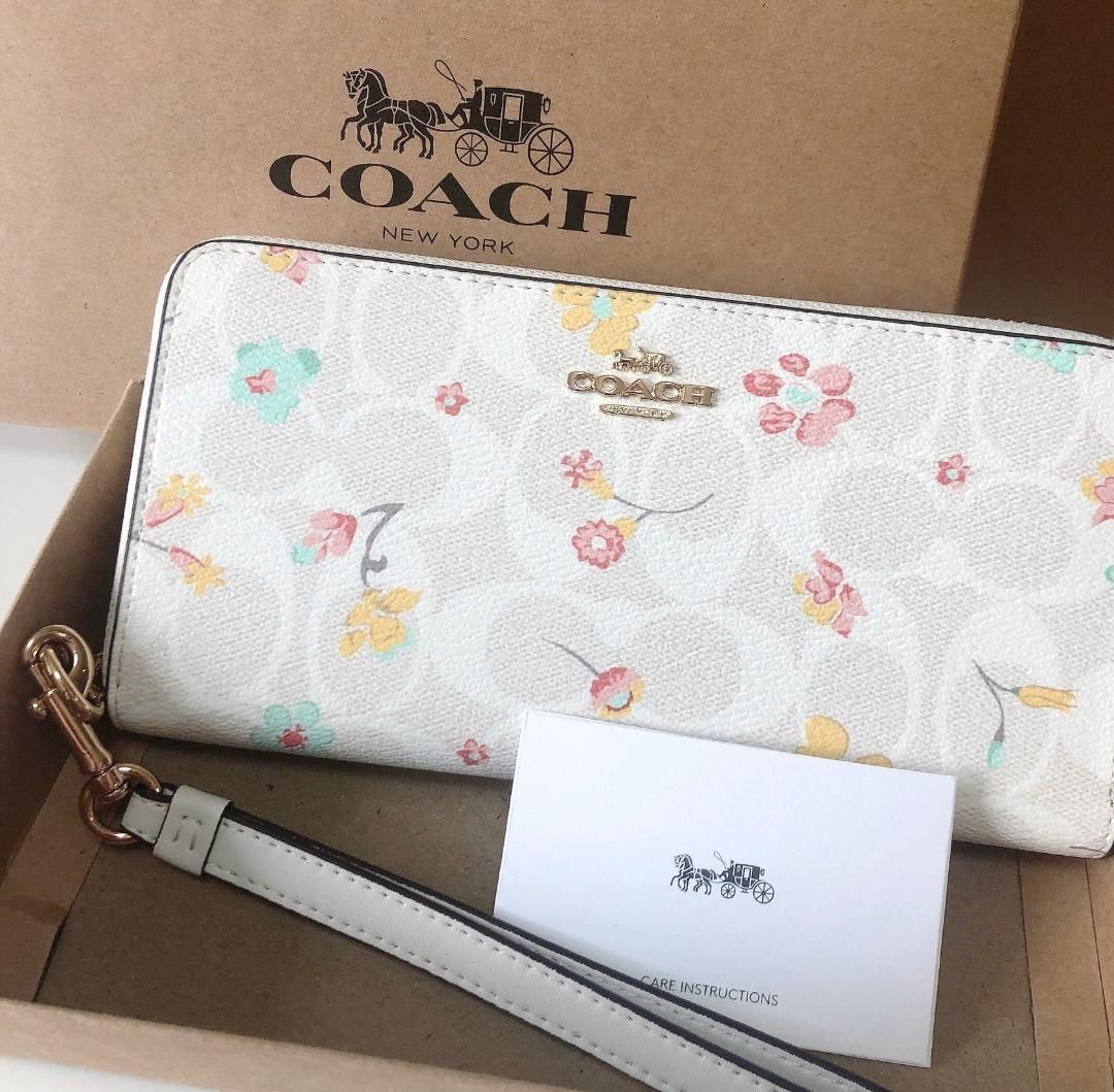 COACH 新品 花柄 ホワイト 長財布 コーチ フラワー 白 財布 111 - メルカリ