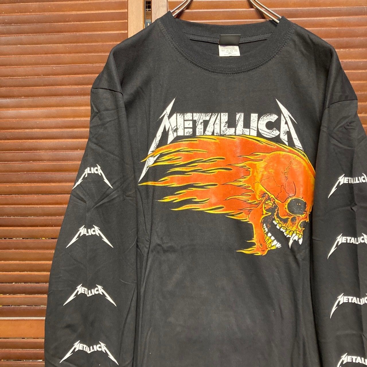 メタリカ METALLICA 黒 長袖 Tシャツ ロンT バンド ロングスリーブ デザイン 袖 両面 プリント 派手 奇抜 古着 ビンテージ vintage ロック パンク メタル ヒップホップ ラッパー アーティスト 7部袖 カットソー