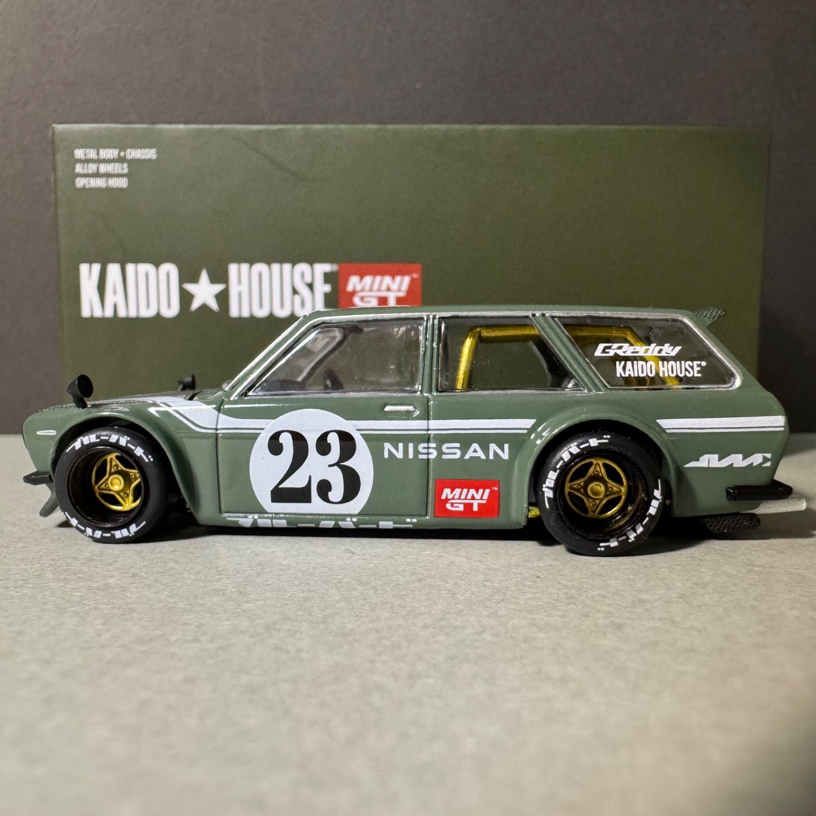 ミニGT 1/64 KAIDO・HOUSE 街道ハウス ダットサン 510 3台セット