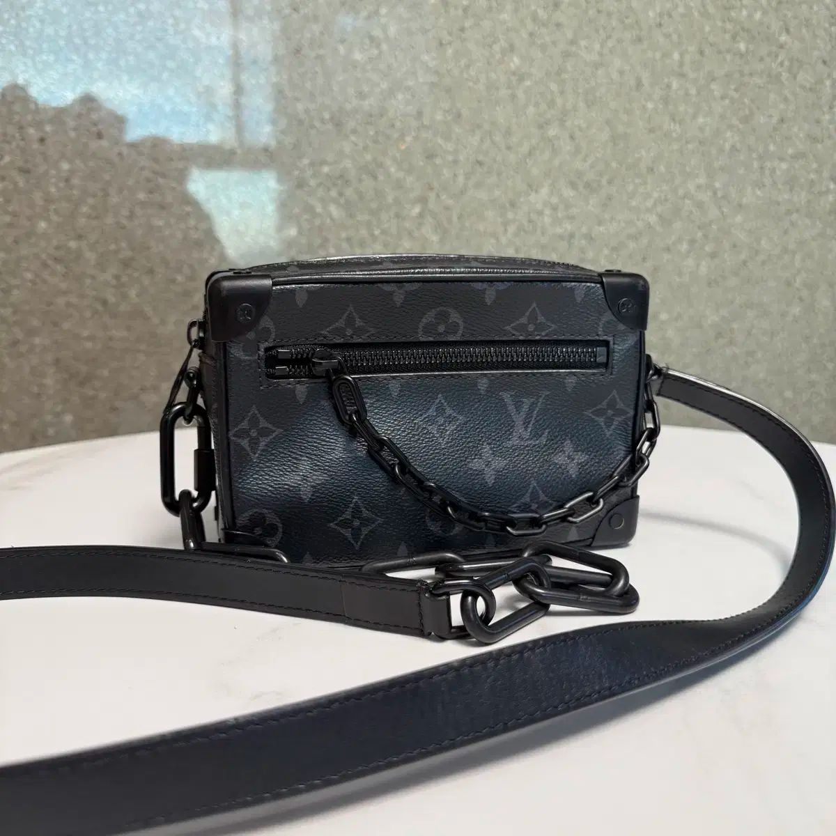 正規品 Louis Vuitton ルイヴィトン エクリプス ソフト トランク クロスバッグ