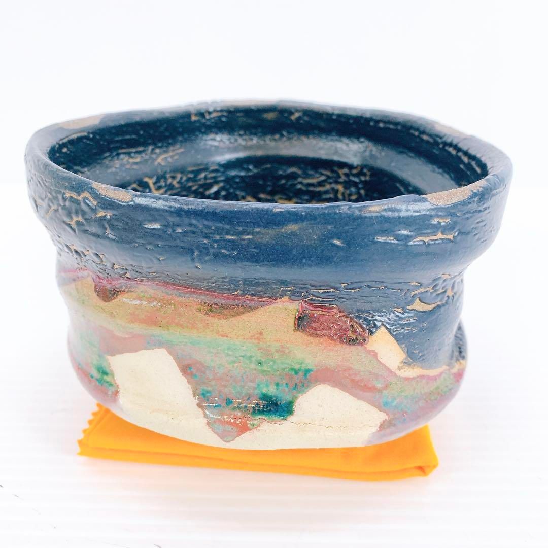 中村　康平　作　黒織部　茶碗　共箱 共布　栞　本物保証　工芸品 中村 康平 作 黒織部 茶碗 共箱 共布 栞 本物保証 工芸品 - メルカリ