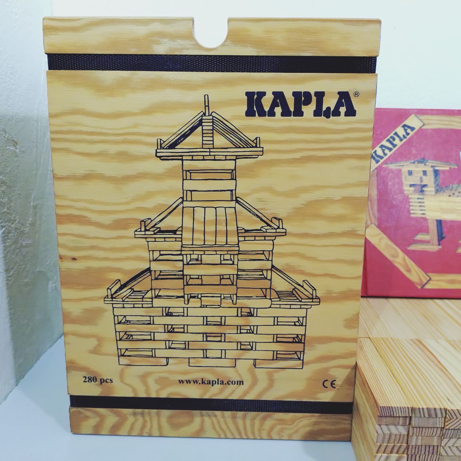 KAPLA カプラ 積み木 280ピース デザインブック (中級・赤