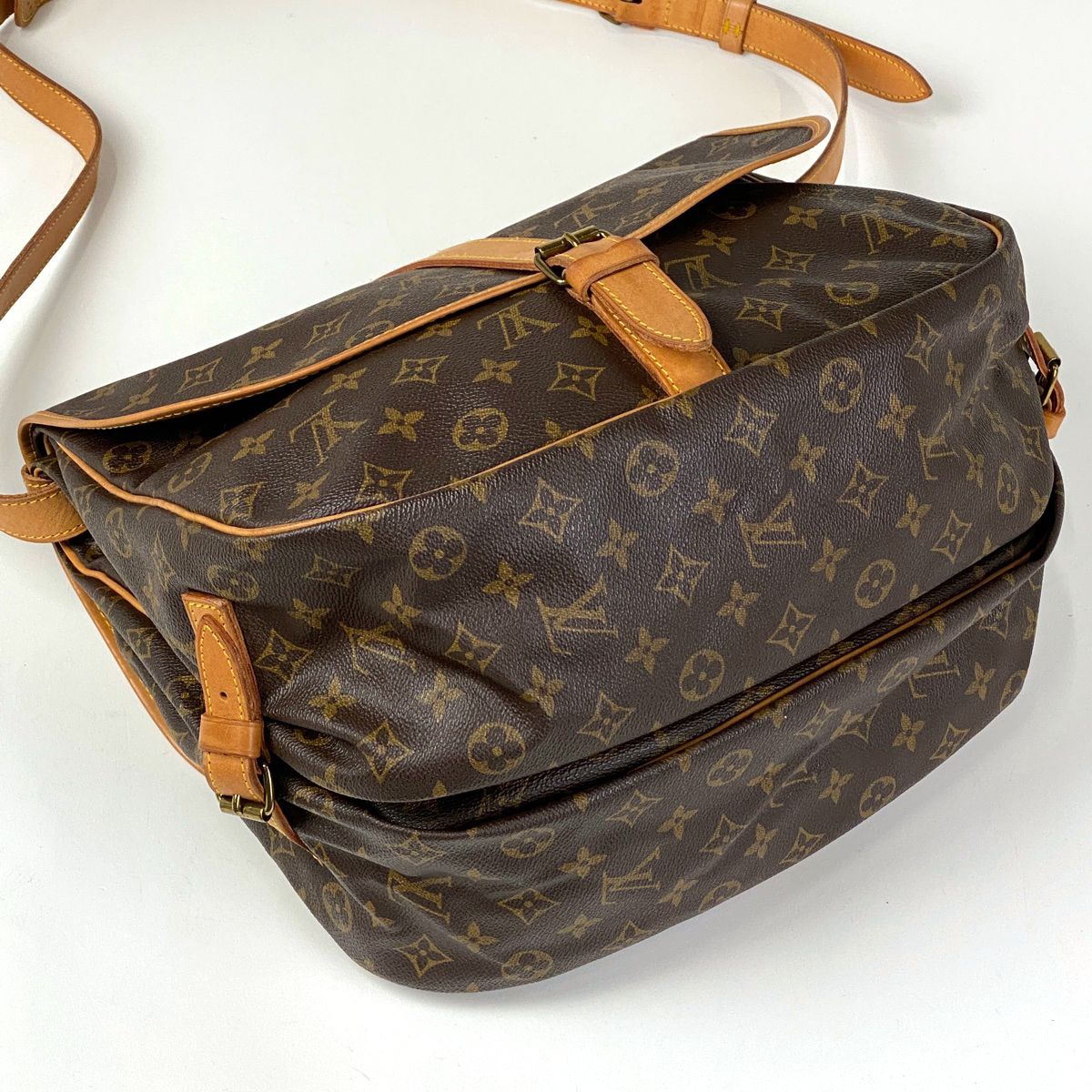 ルイ・ヴィトン Louis Vuitton ソミュール 35 斜め掛け ショルダー