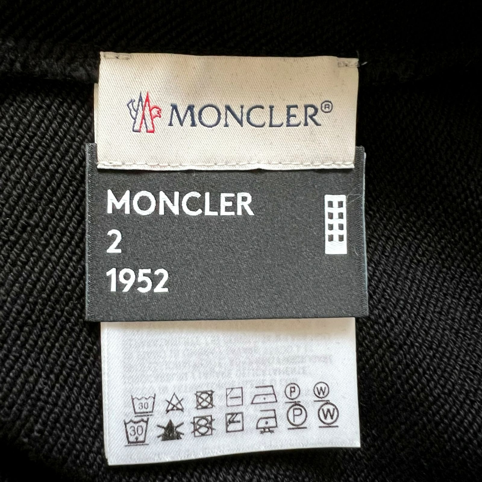 新品未使用タグ付き】MONCLER Genius 1972 スウェット - メルカリ