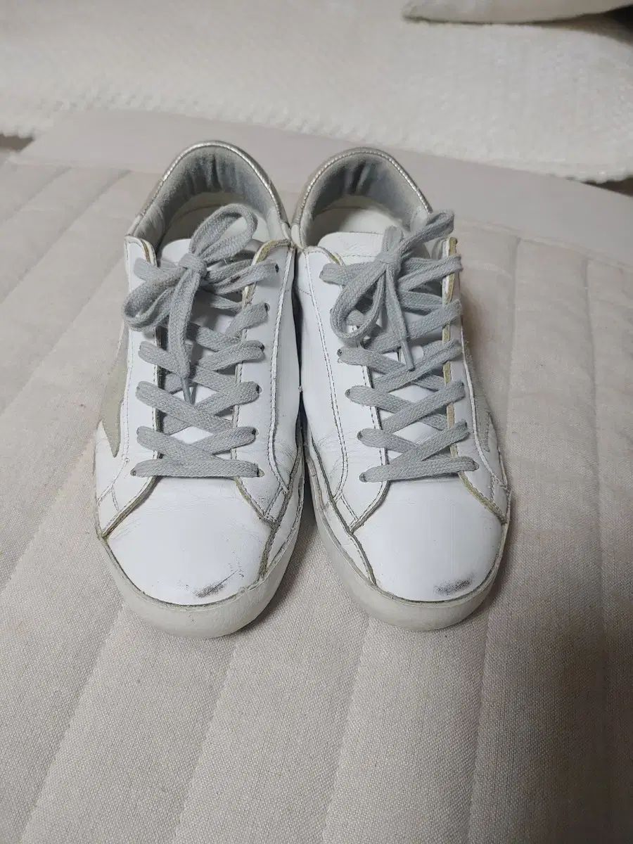 【雷市場（ポンジャン）商品韓国直送】GOLDEN GOOSE(ゴールデングース) スーパースター シルバー 36 サイズ 出品