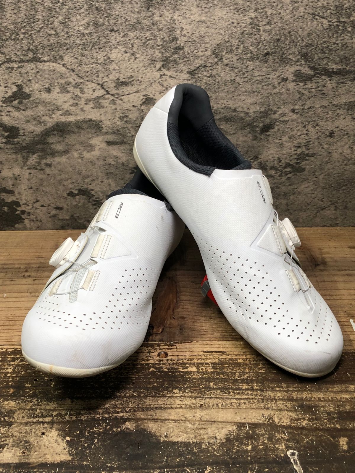 IY980 シマノ SHIMANO SHRC300M W01S ビンディングシューズ SPD-SL 白 EU43