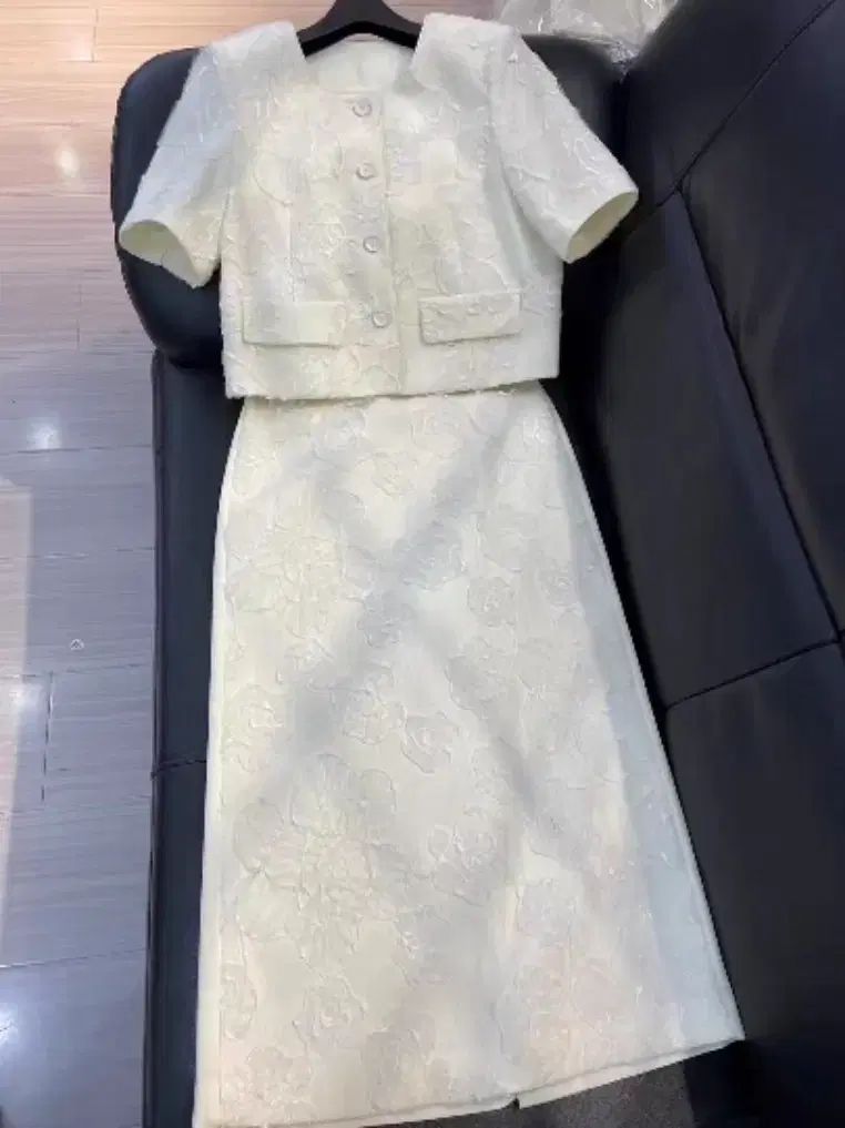イツミシャトップスカート セット