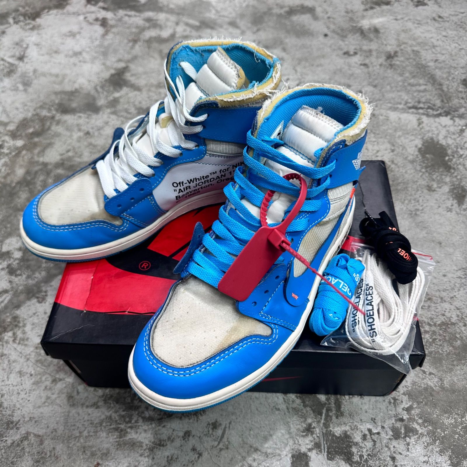 Off-White NIKE Air Jordan 1 High UNC コラボ ジョーダン1