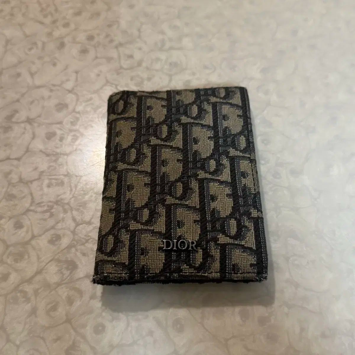 ほぼ新品 Dior(ディオール) オーガナイザー 財布 Dior