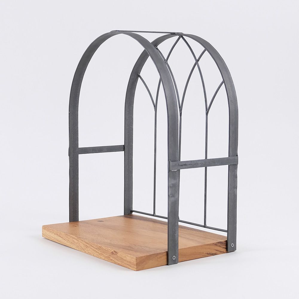 ディスプレイスペースになる窓枠の飾り棚 お気に入りの空間を手に入れるアイテ