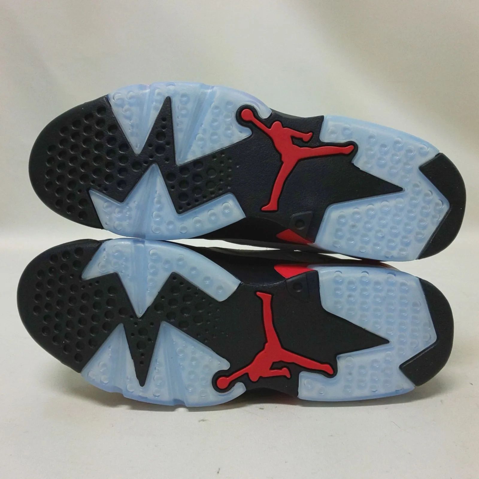 美品 ナイキ ジョーダンMVP ニュートラルグレー×ユニバーシティレッド27cm 国内 10/16 発売】NIKE AIR JORDAN MVP 678 “Neutral Grey