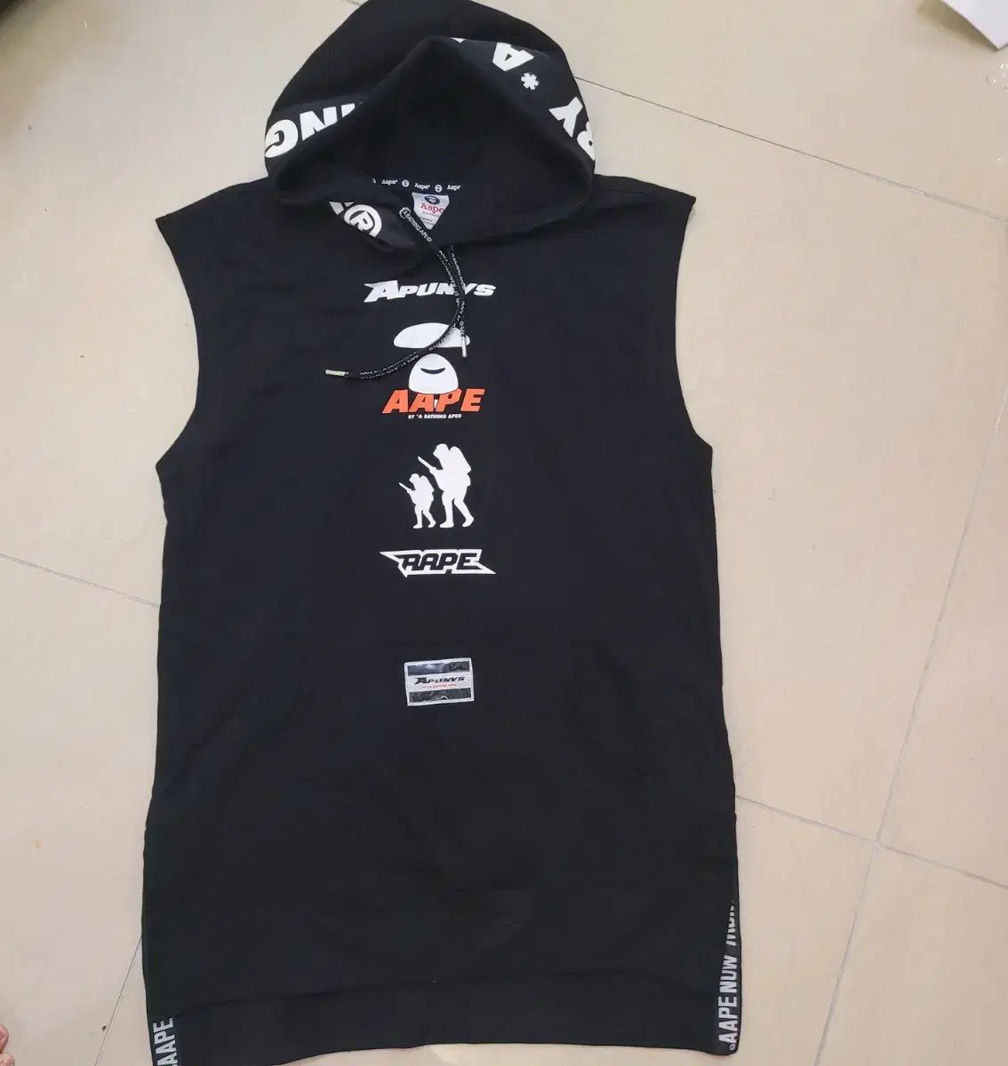 純正ベイプ AAPE ノースリーブ フード M 新品