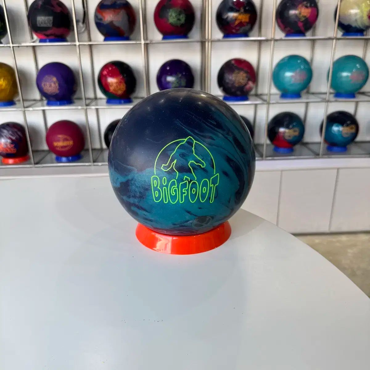 新品・未使用】ラディカル ビッグフット ボウリングボール 【公式通販】